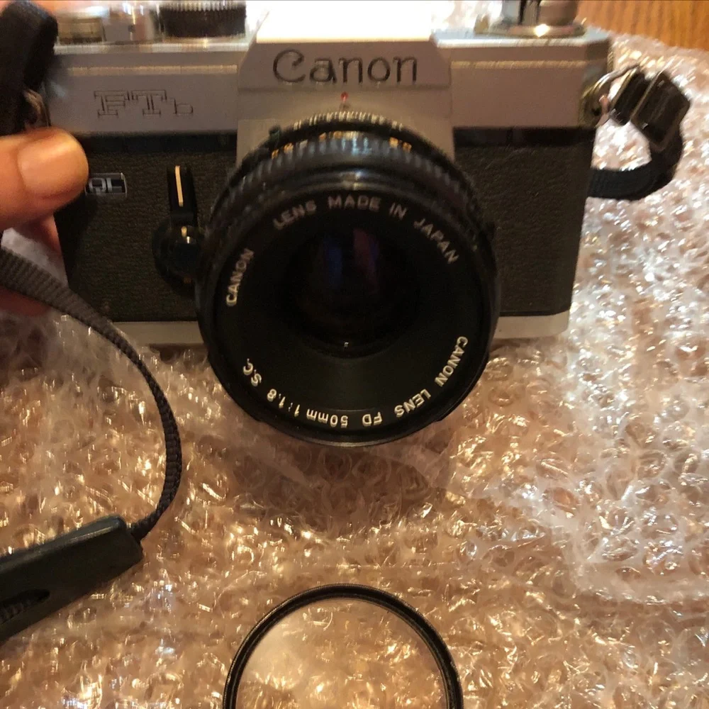 Canon FTb QL 35mm SLR Film Camera with 50mm F/1.8 Fast Prime Lens Tested Working